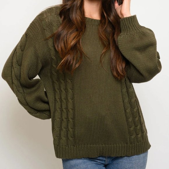Green Knit Sweater top Casual - Picture 2 of 3